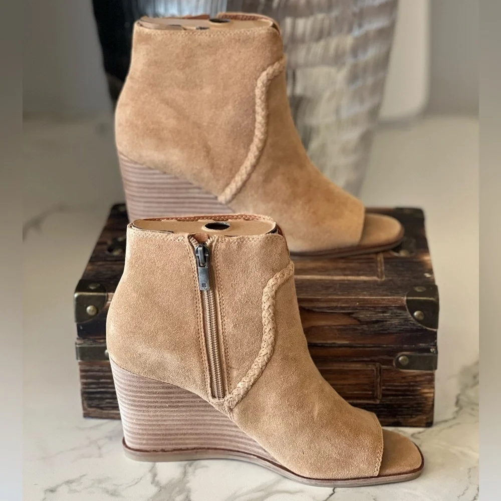 Lucky Brand Lureli Wedge Booties in Tan - Picture 3 of 9